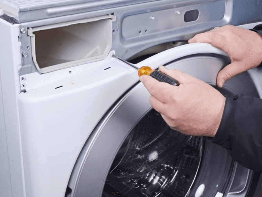 Máy giặt Sanyo báo lỗi E12? Làm thế nào để khắc phục đúng cách?