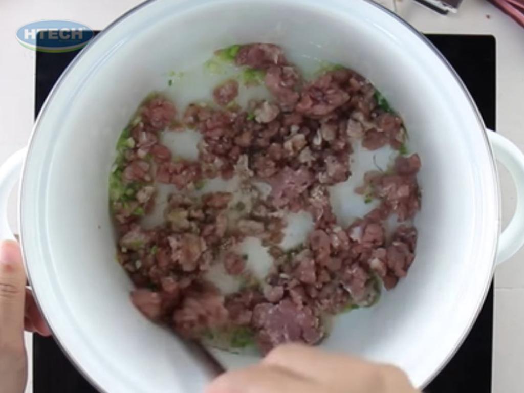 cach-nau-canh-bi-do-thit-bam