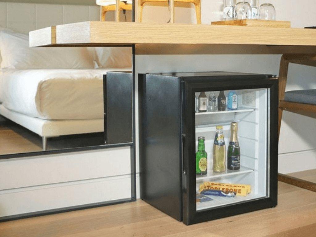 Tủ lạnh minibar là gì, khác gì tủ lạnh mini? Hiểu đúng để chọn đúng