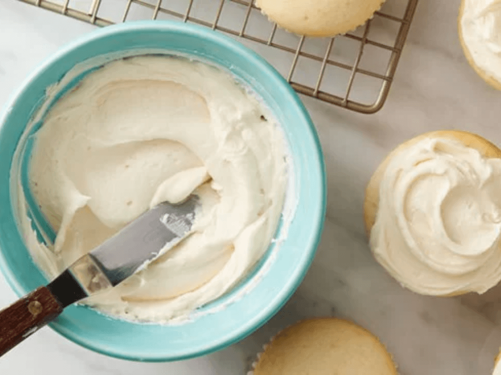 Cách bảo quản whipping cream giữ trọn béo mịn nhờ bí kíp đóng băng thời gian