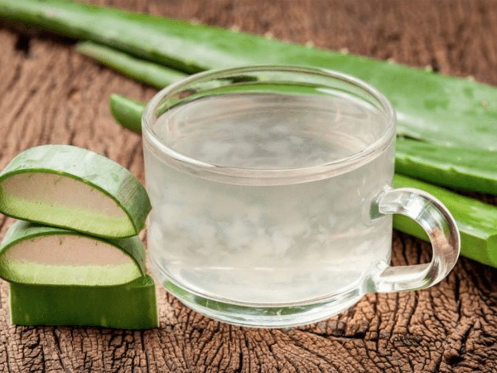 Cách làm nước ép nha đam khiến ai cũng trầm trồ, càng uống càng thấy đẹp