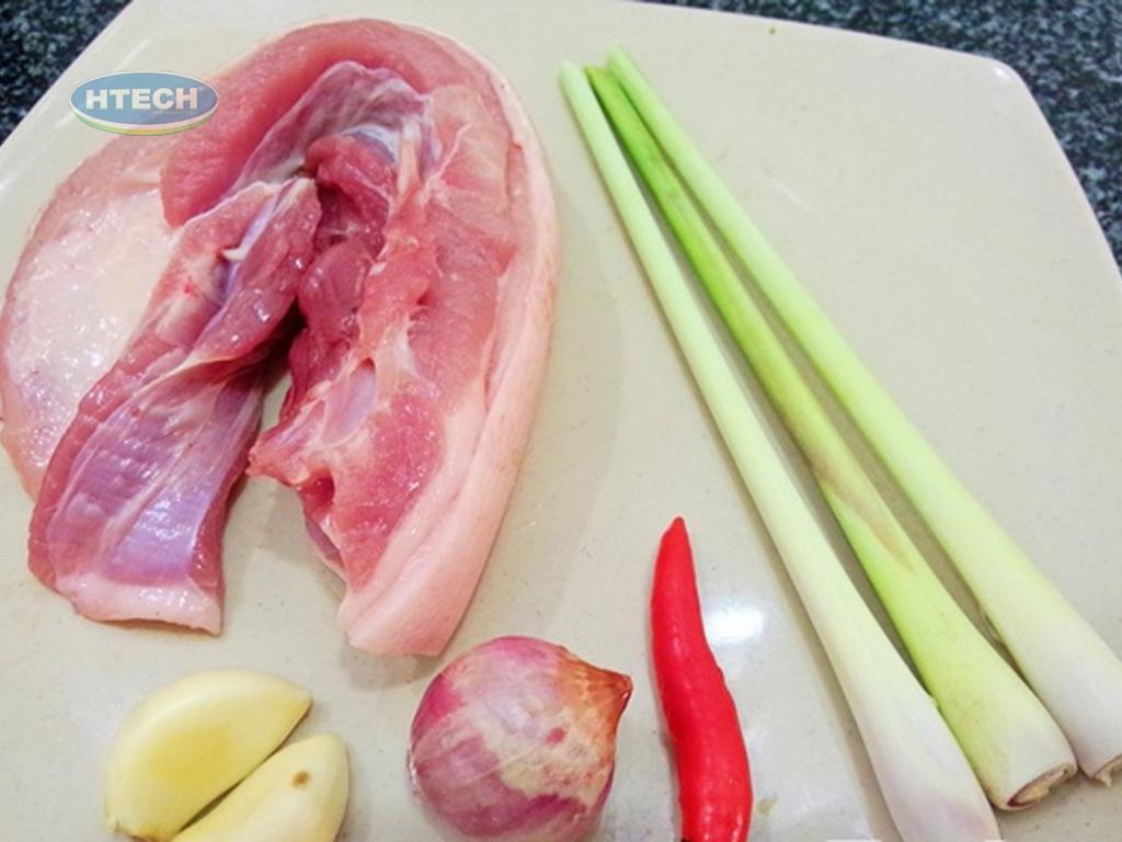 thit-ba-chi-rang-chay-canh