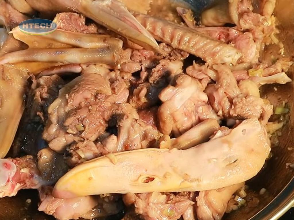 cach-nau-vit-om-mang-sau-ngon