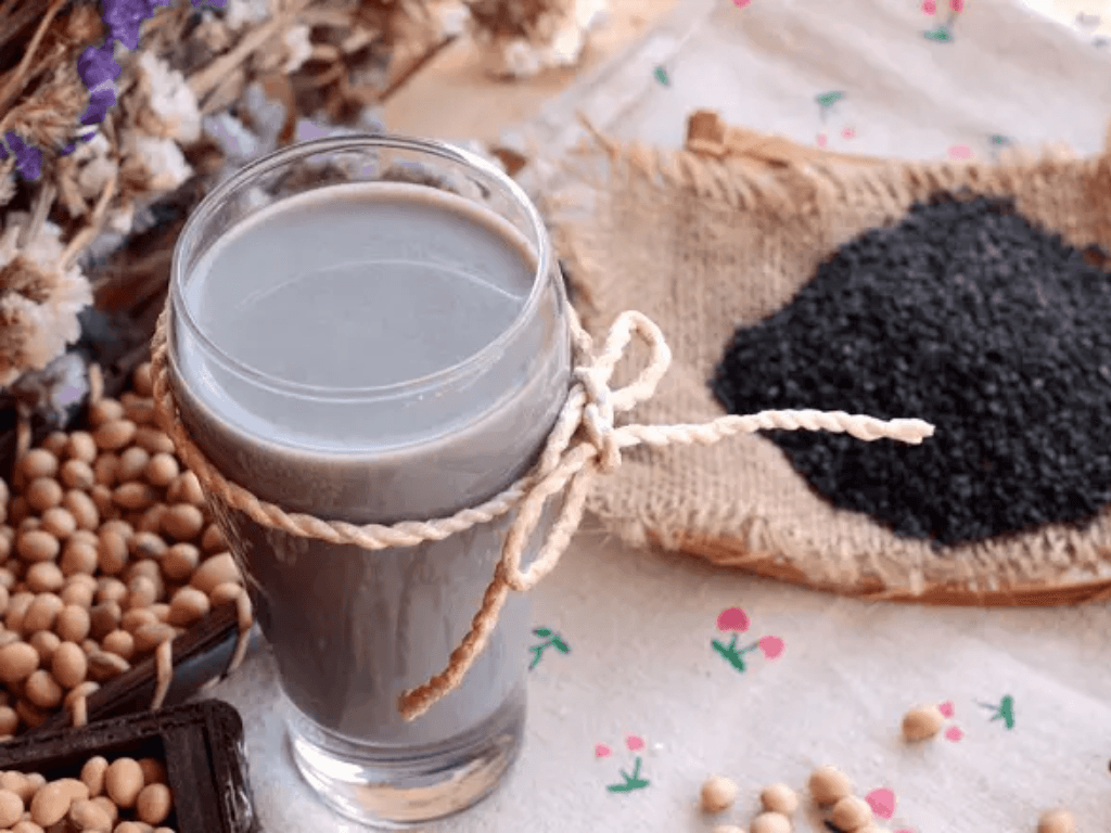 Cách làm sữa mè đen cực “nịnh miệng”, công thức bổ dưỡng cho mọi lứa tuổi