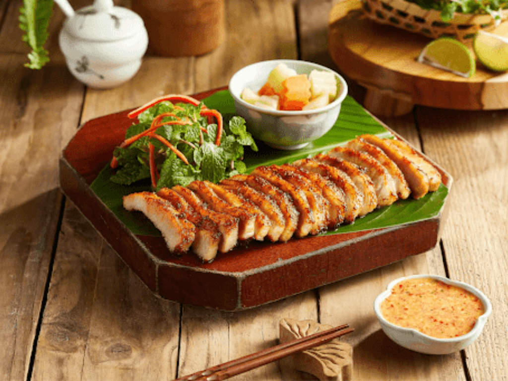 Cách làm má heo nướng da giòn rụm, thịt ngọt mềm ngồi lai rai là chuẩn bài