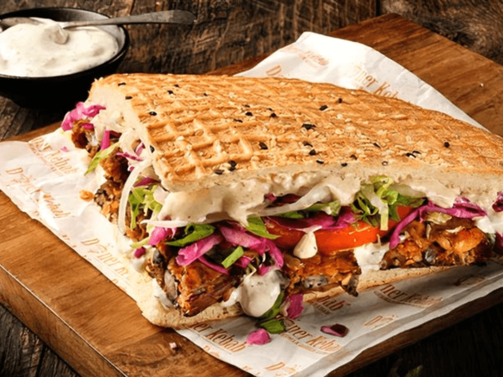 meo-nang-tam-banh-mi-tam-giac-nha-lam