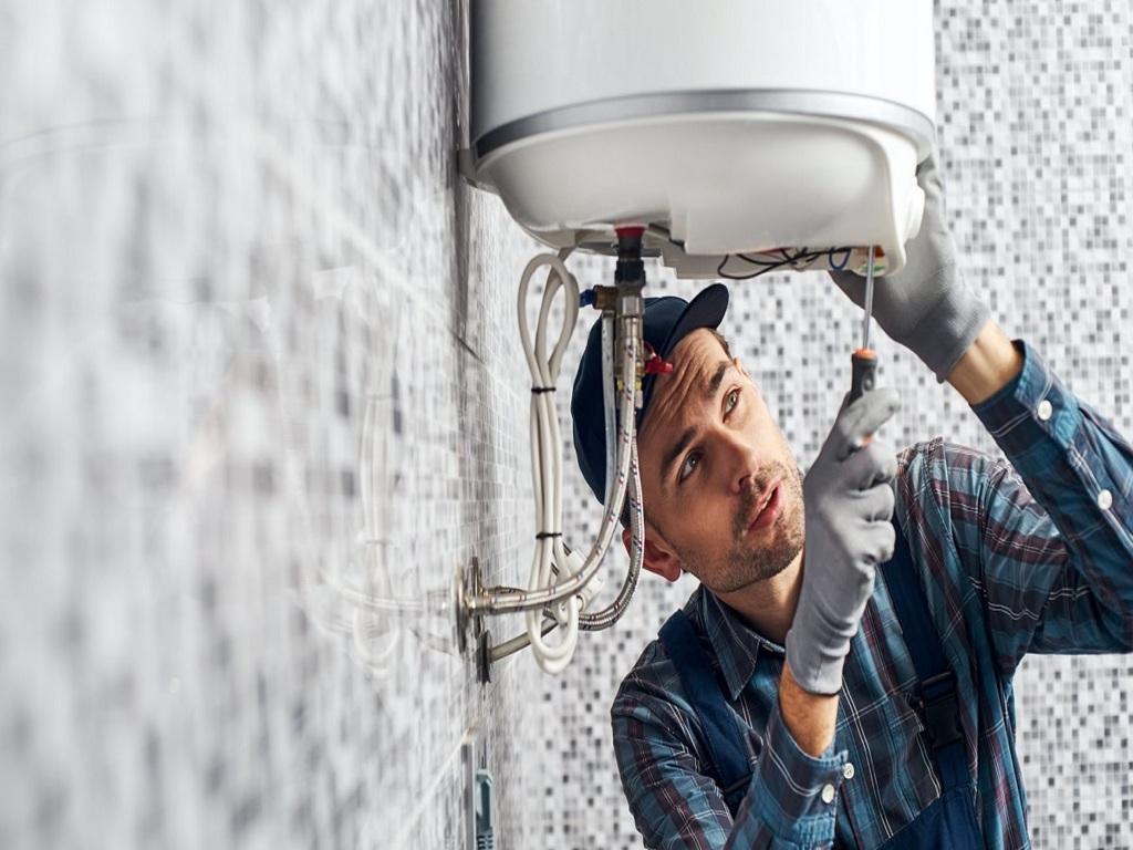 Tìm hiểu nguyên nhân và cách sửa bình nóng lạnh bị cháy nhanh chóng tại nhà