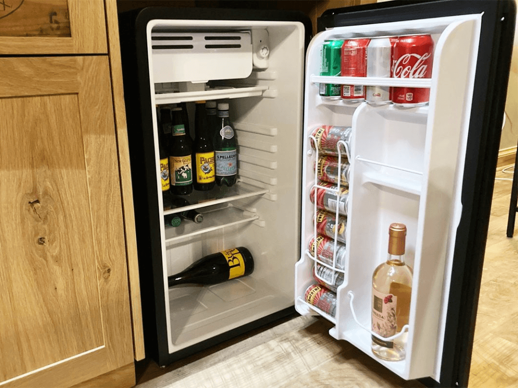 Tủ lạnh mini 1 tháng hết bao nhiêu số điện? Cách giảm tiền điện hiệu quả