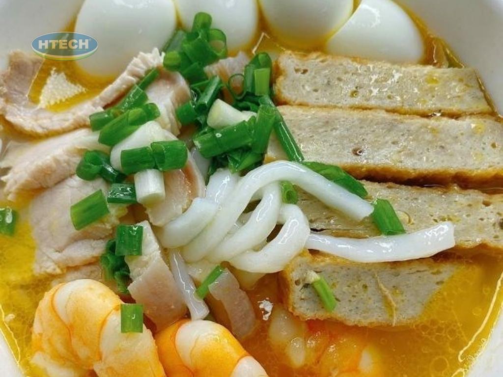 cach-nau-banh-canh-bot-loc-binh-dinh-tai-nha