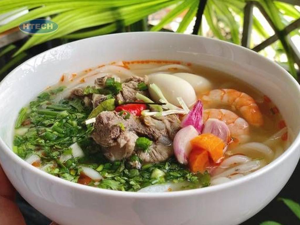 cach-nau-banh-canh-bot-loc-tai-nha