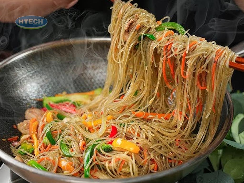 cach-lam-hu-tieu-xao-mien-tay-khong-bi-dinh